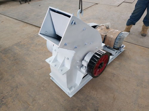 【湖南邵陽(yáng)禾輝機(jī)械移動(dòng)式制沙機(jī)制造,移動(dòng)式破碎機(jī)制造】- 